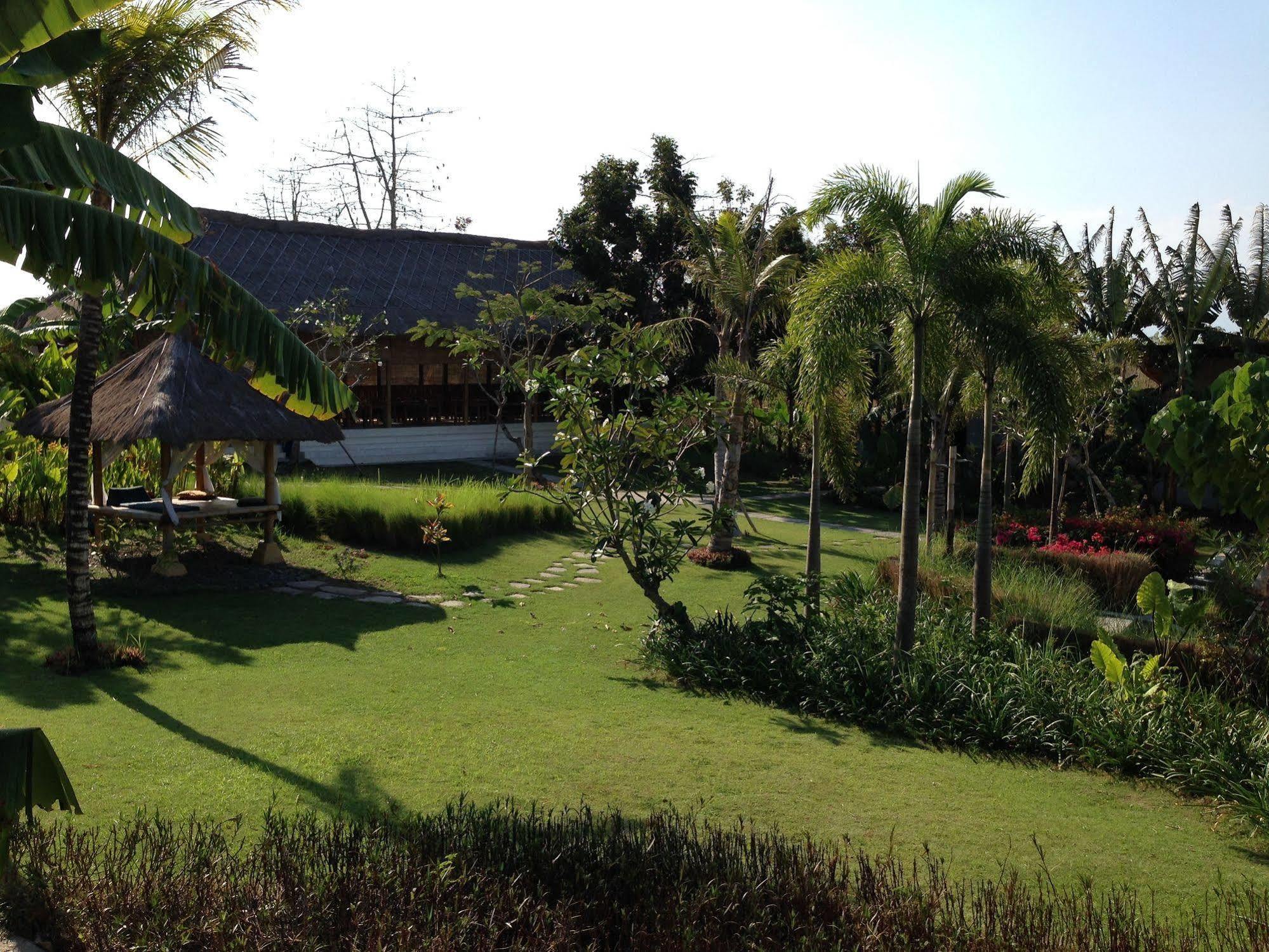 Ekas Breaks Otel Dış mekan fotoğraf